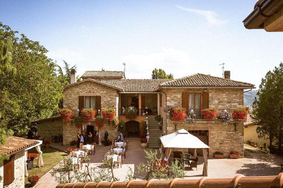 Aurora Villa Gubbio Exteriör bild
